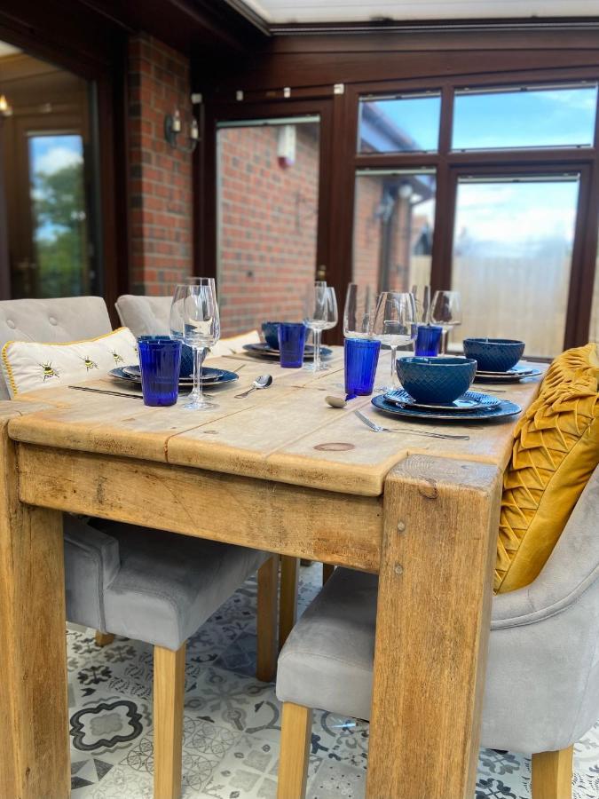 Stunning Quirky Home In Amble Buitenkant foto